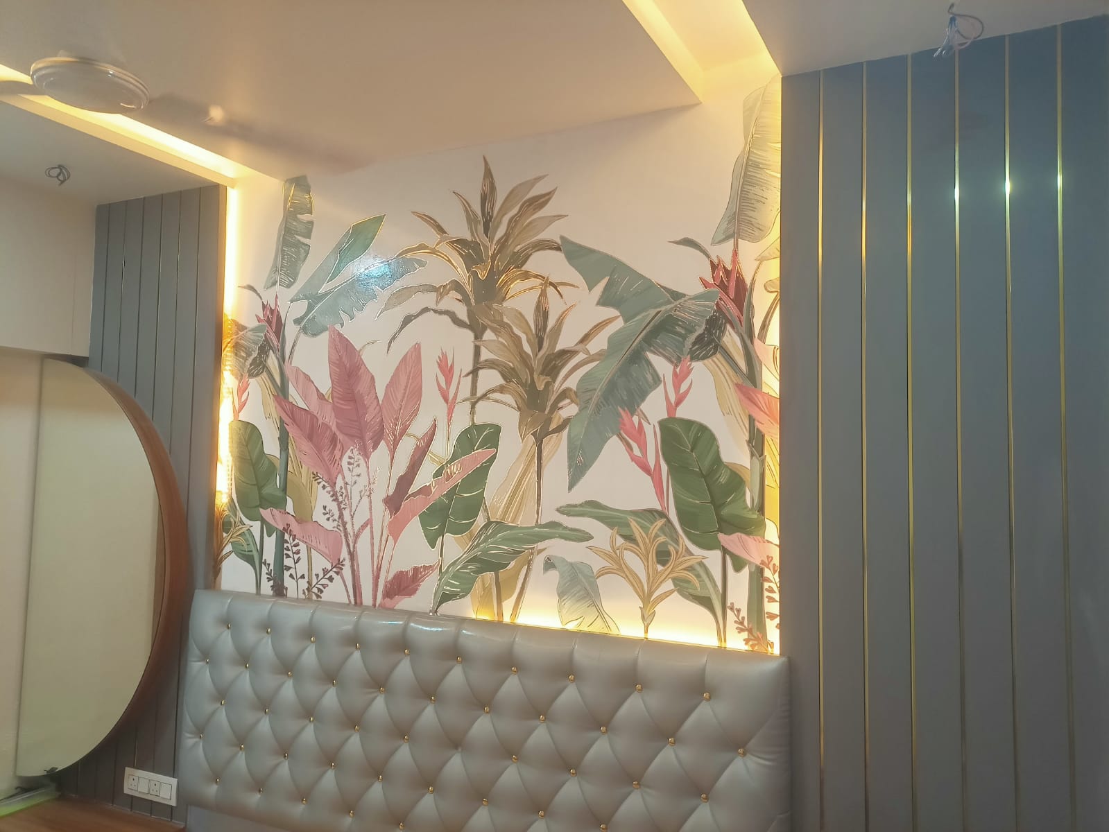Wallpapers & Decor Installation